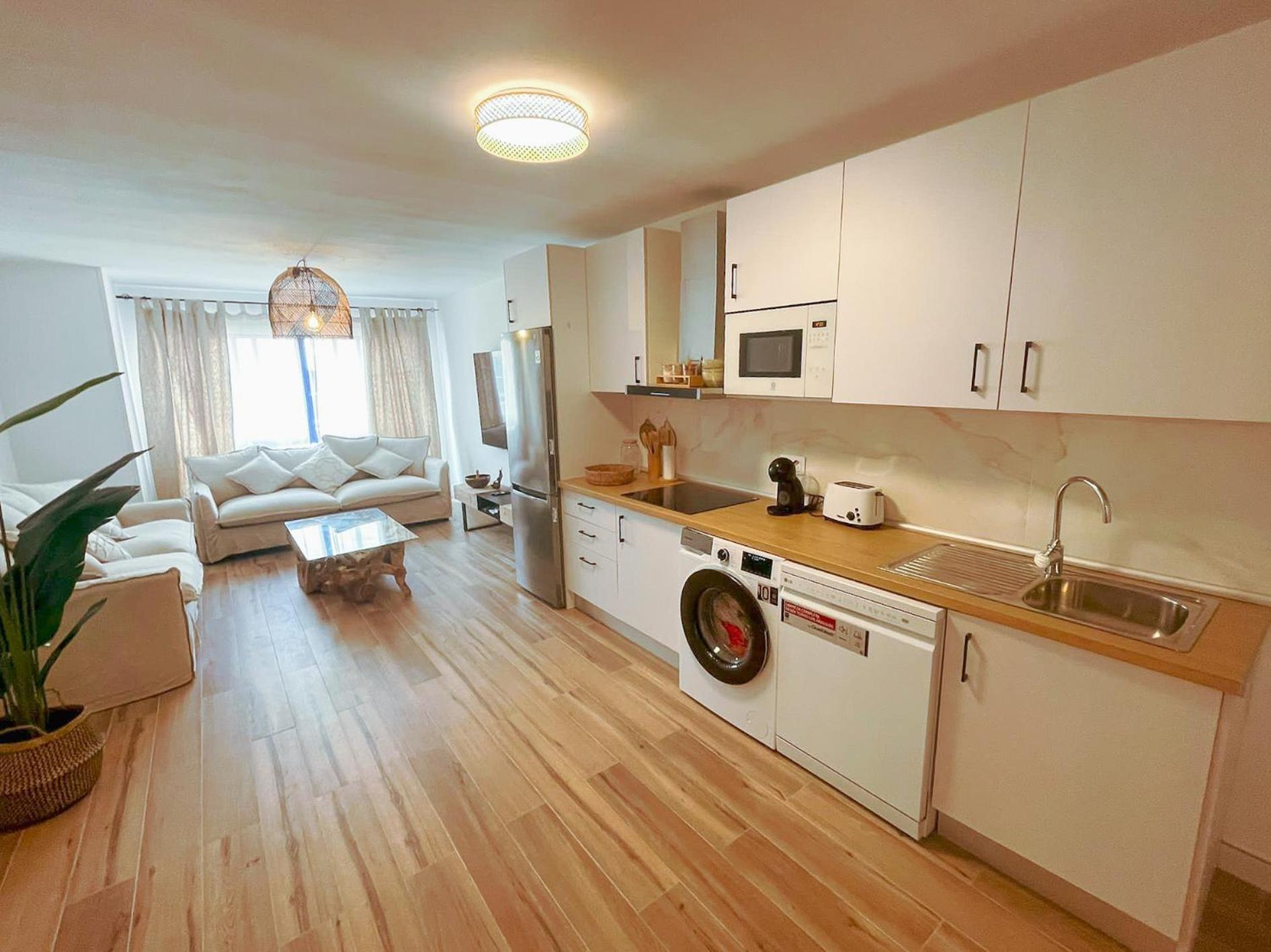 Chakra House Fuerteventura - Affordable Rooms In A Cozy Guesthouse Corralejo Extérieur photo